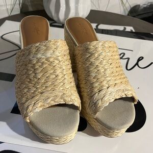 Universal Thread Light Beige Size 11 Platform Weave Nessa Heel